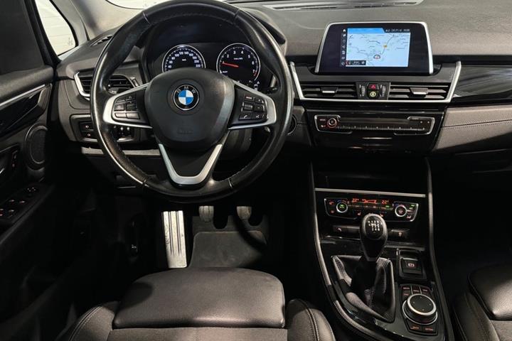 undefined BMW 216i fra 2019