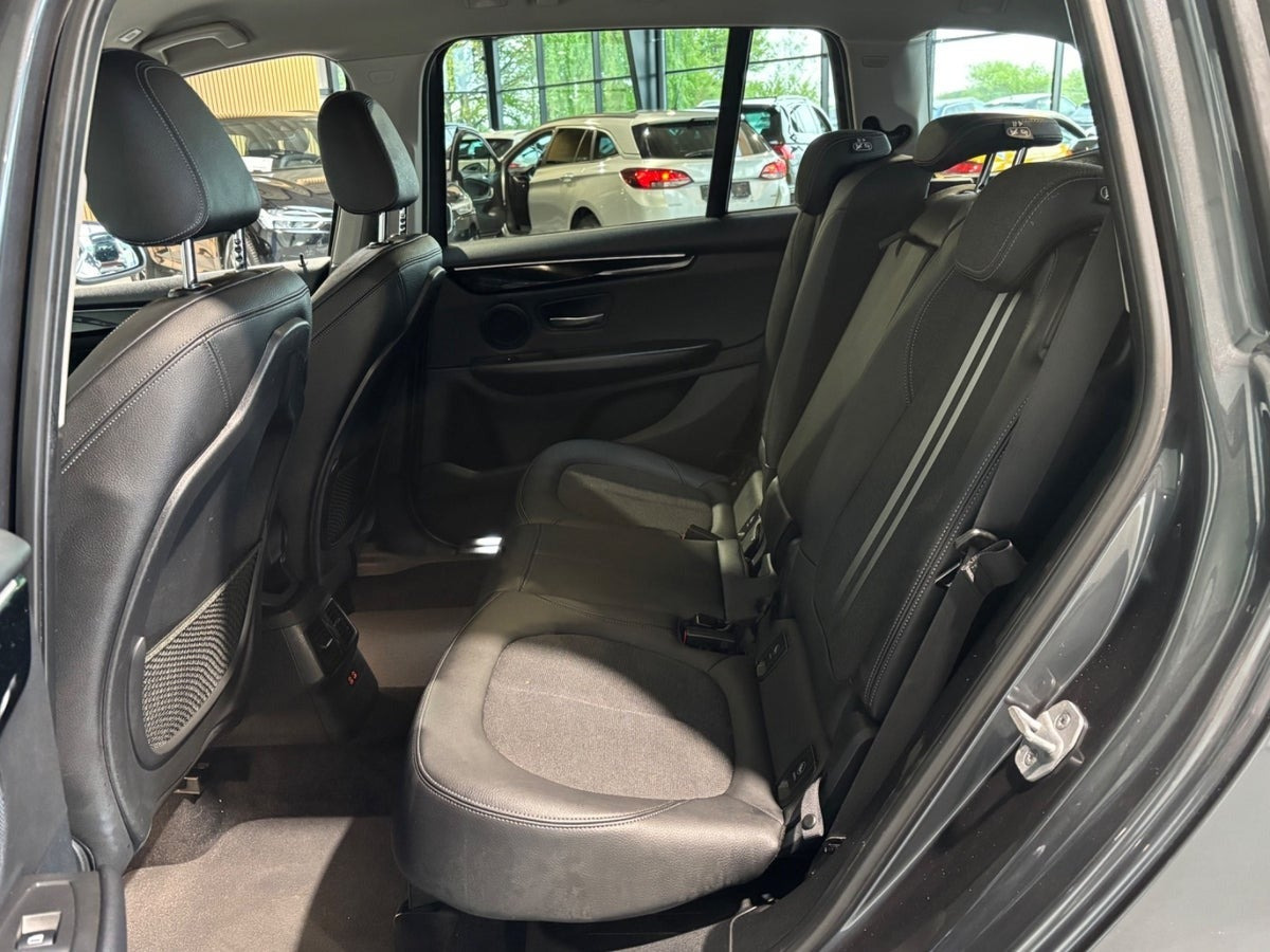 undefined BMW 216i fra 2019