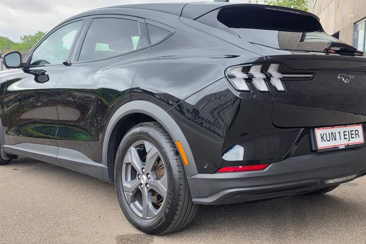 undefined Ford Mustang Mach-E fra 2021