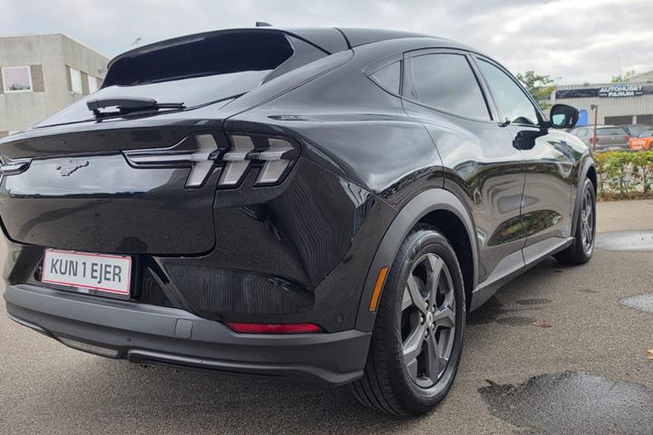 undefined Ford Mustang Mach-E fra 2021