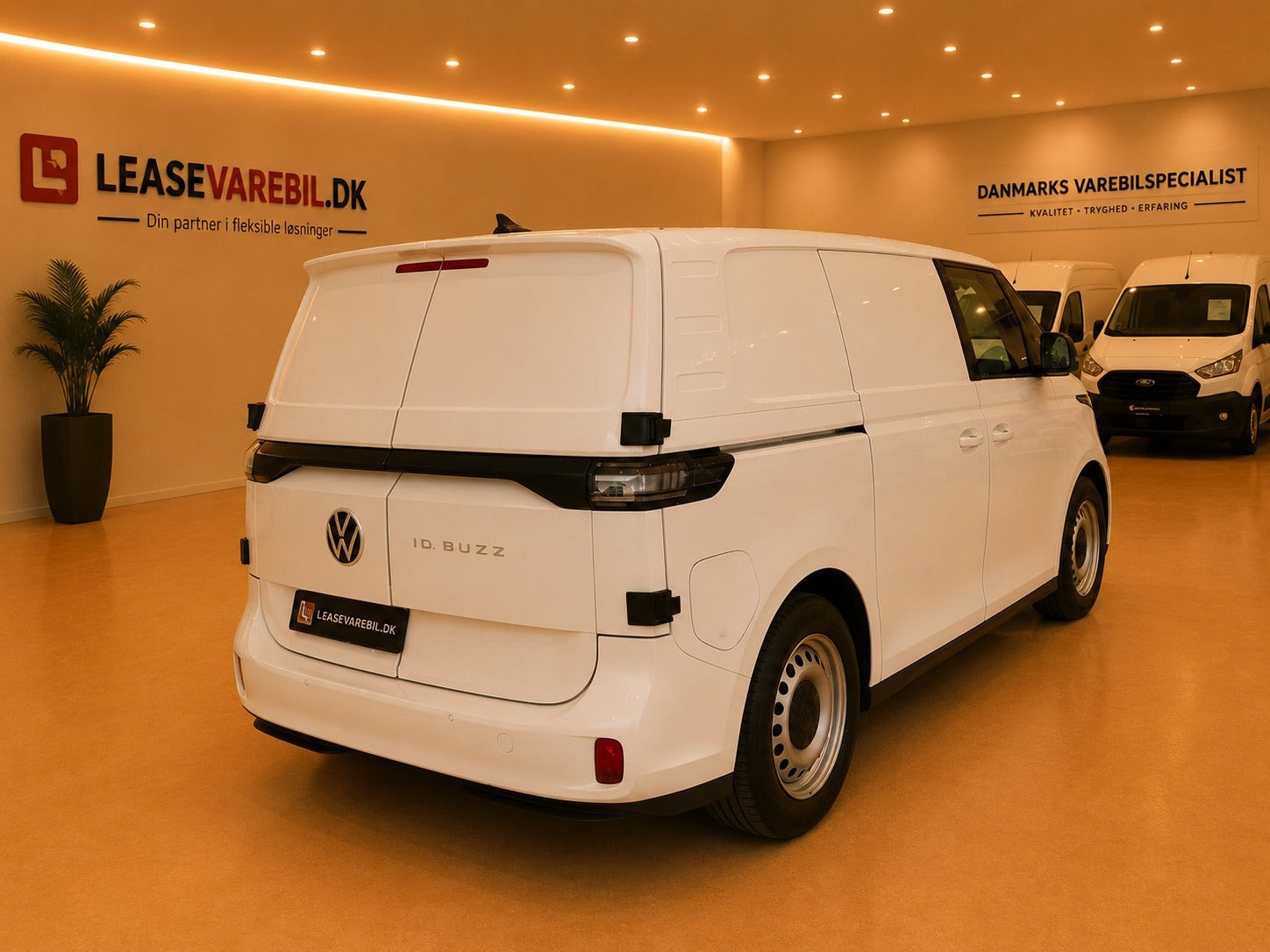 Hvid VW ID.Buzz fra 2024