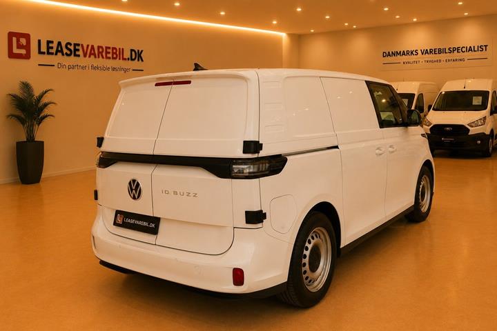 Hvid VW ID.Buzz fra 2024