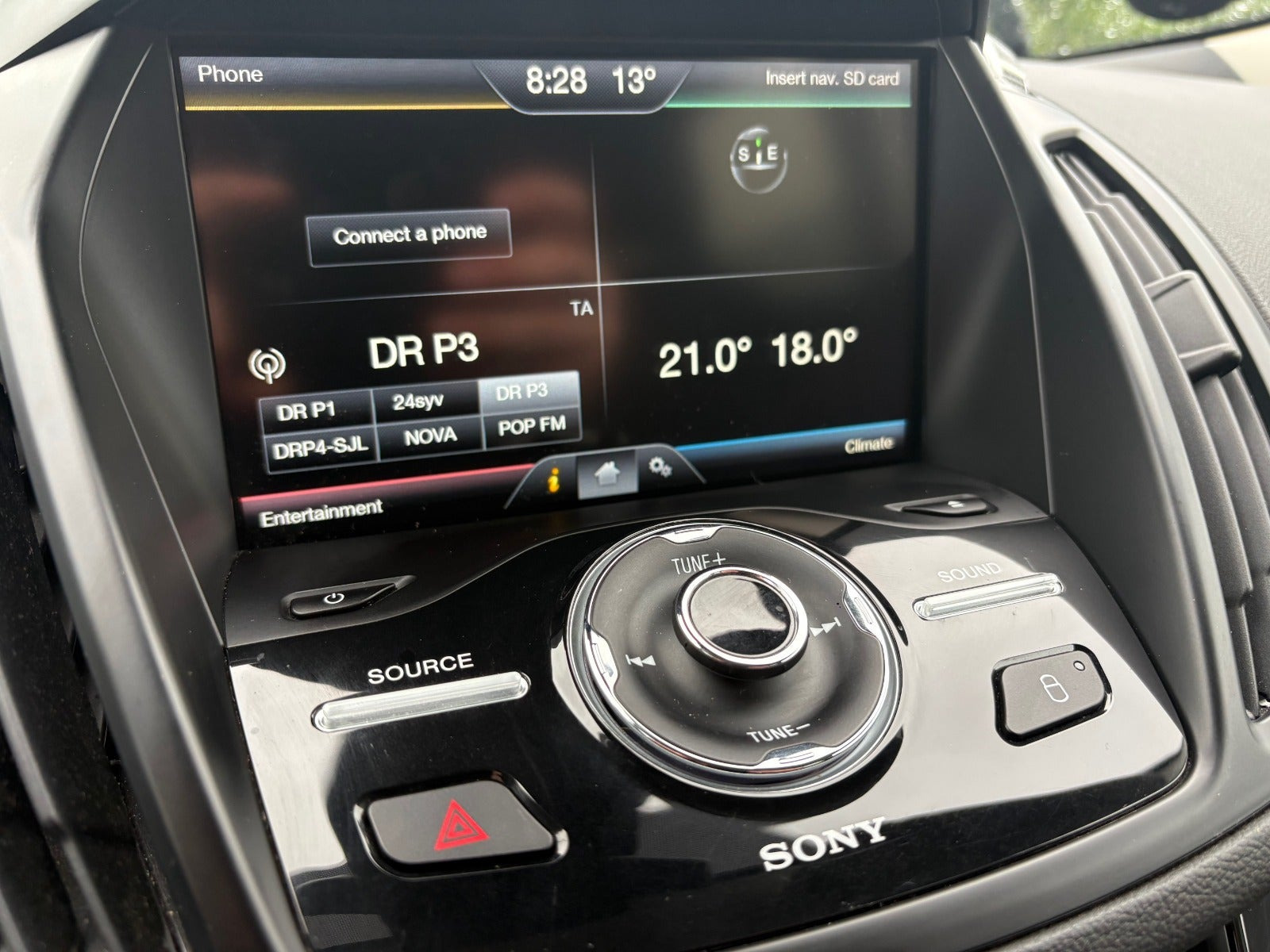 Sort Ford Kuga fra 2016