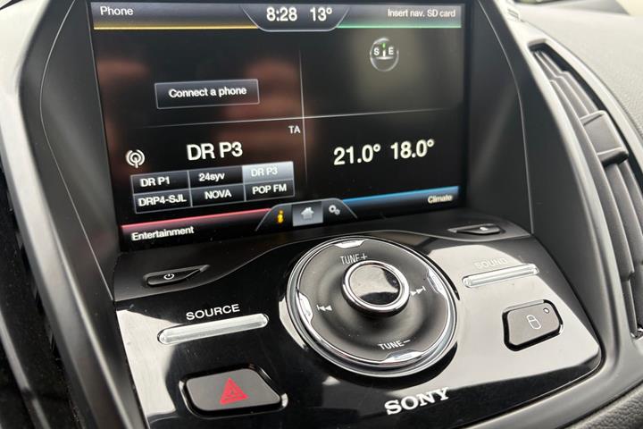 Sort Ford Kuga fra 2016