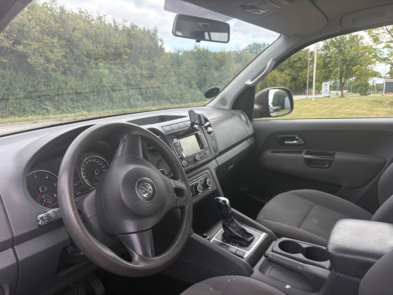 Brun VW Amarok fra 2014