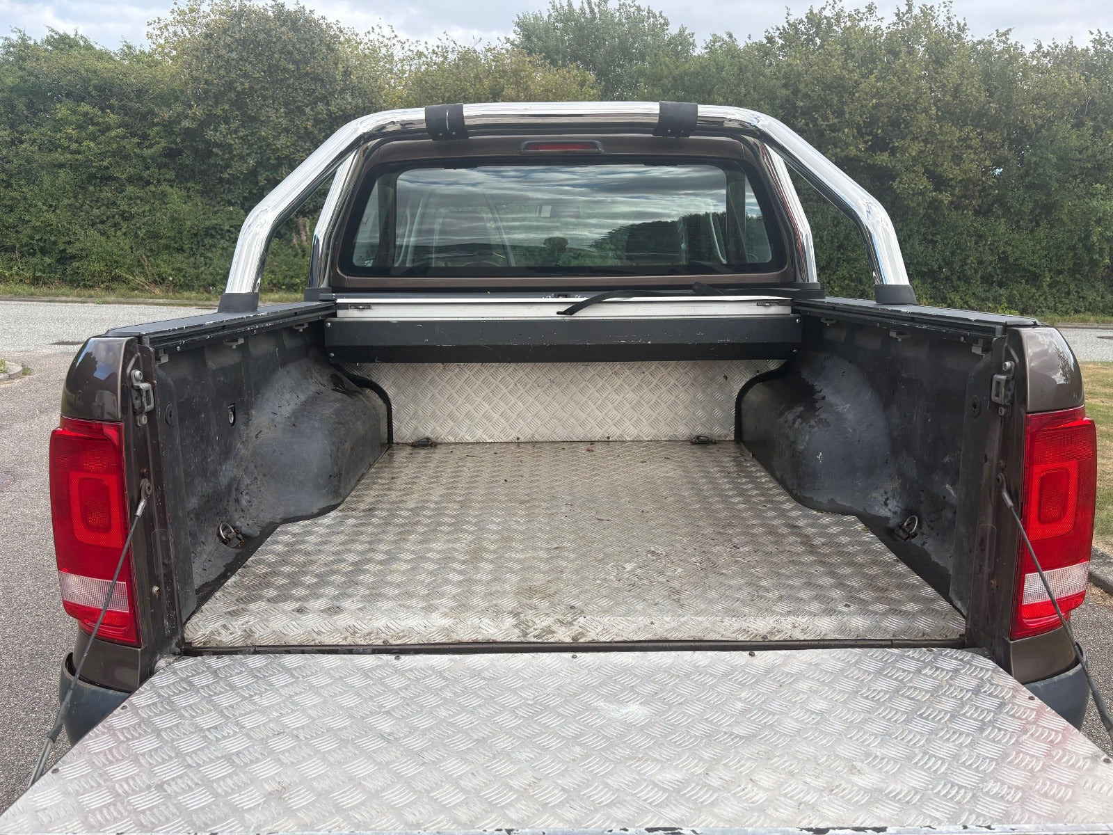 Brun VW Amarok fra 2014