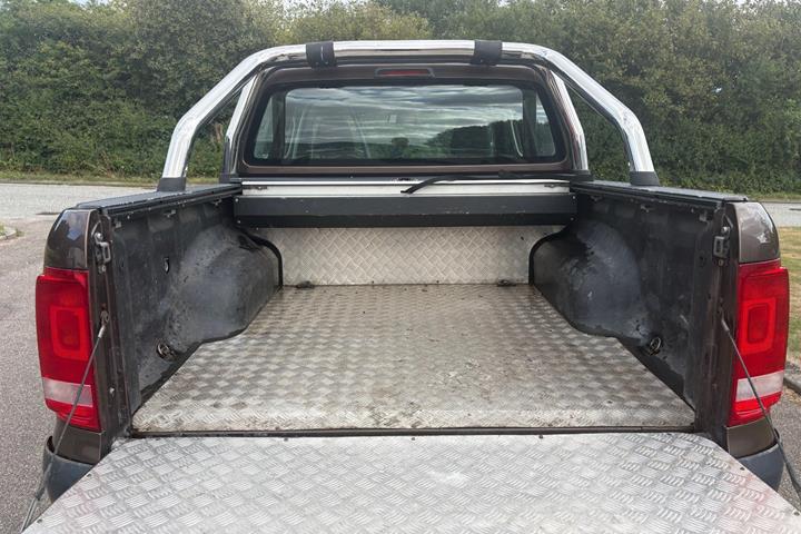 Brun VW Amarok fra 2014