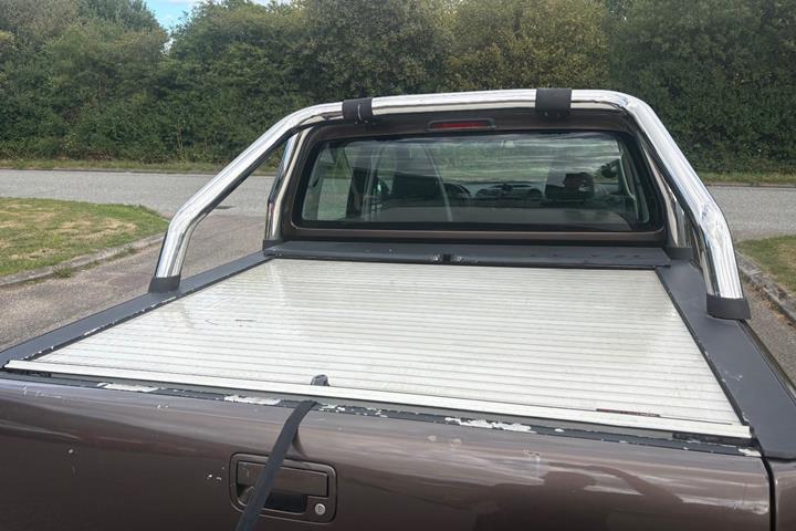Brun VW Amarok fra 2014