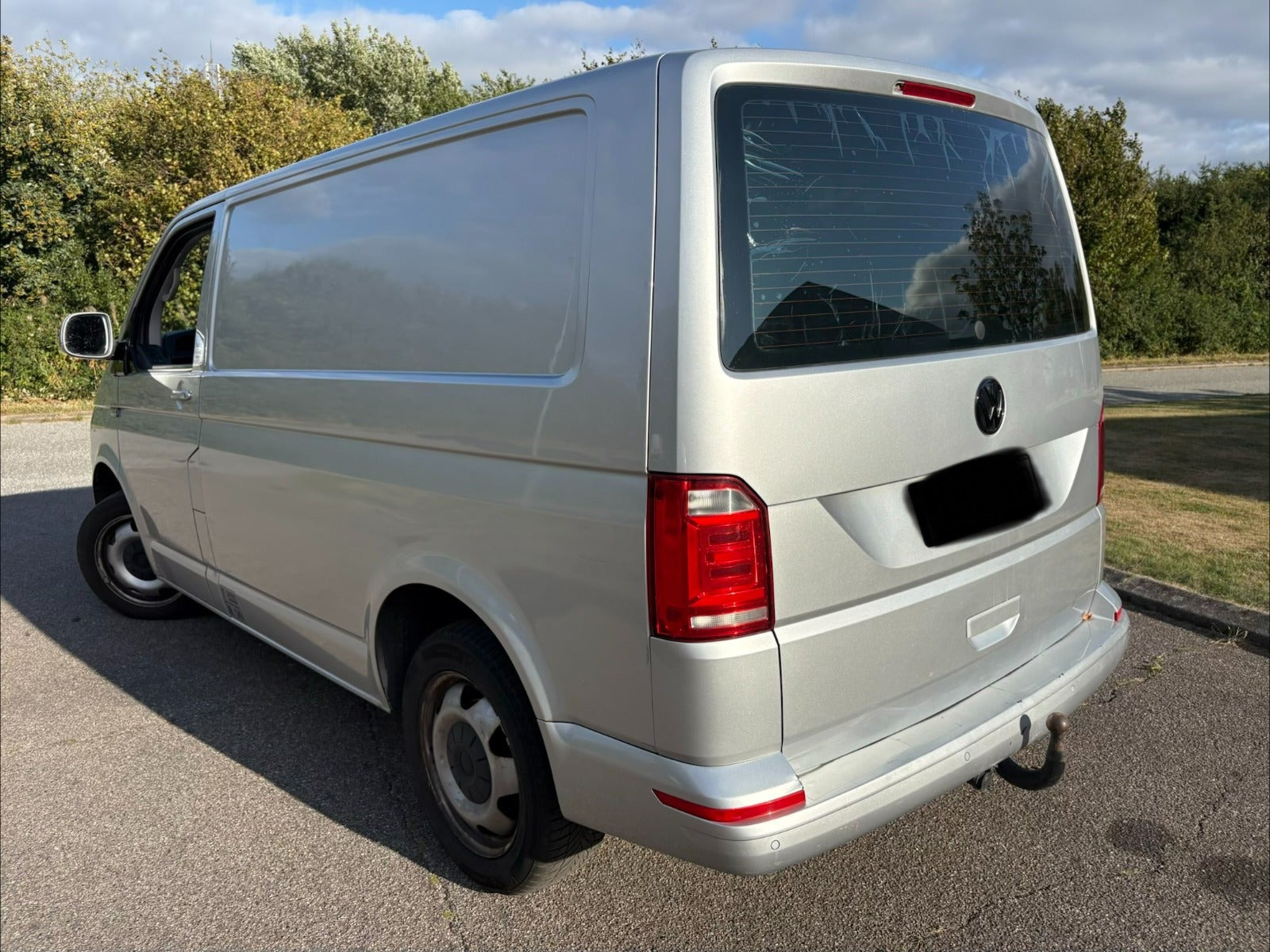 VW Transporter 2,0 TDi 140 Kassevogn DSG kort