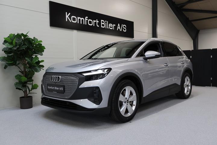 Sølv Audi Q4 e-tron fra 2024