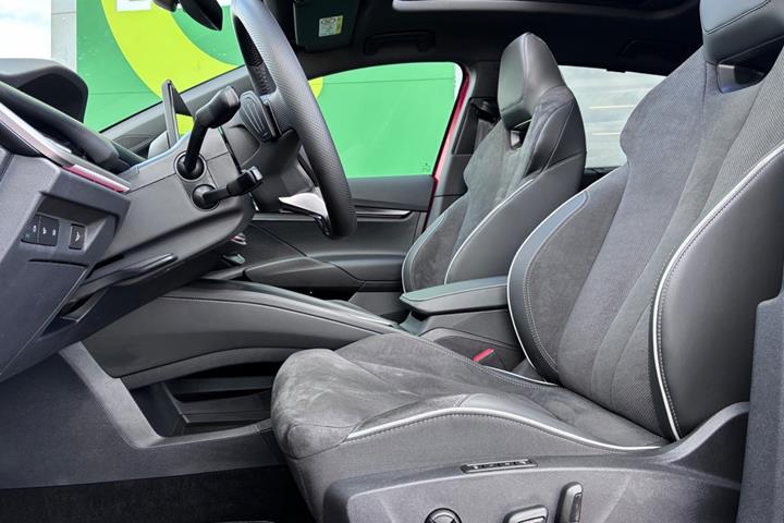 Rød Skoda Enyaq fra 2026