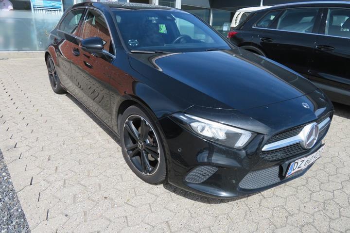 Sort Mercedes A200 fra 2018