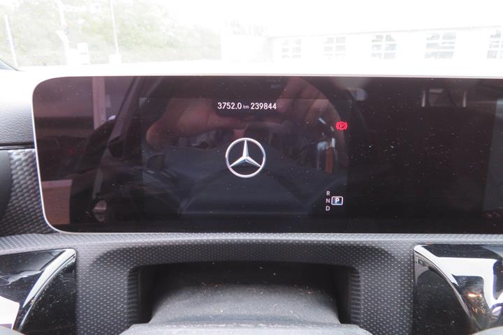 Sort Mercedes A200 fra 2018