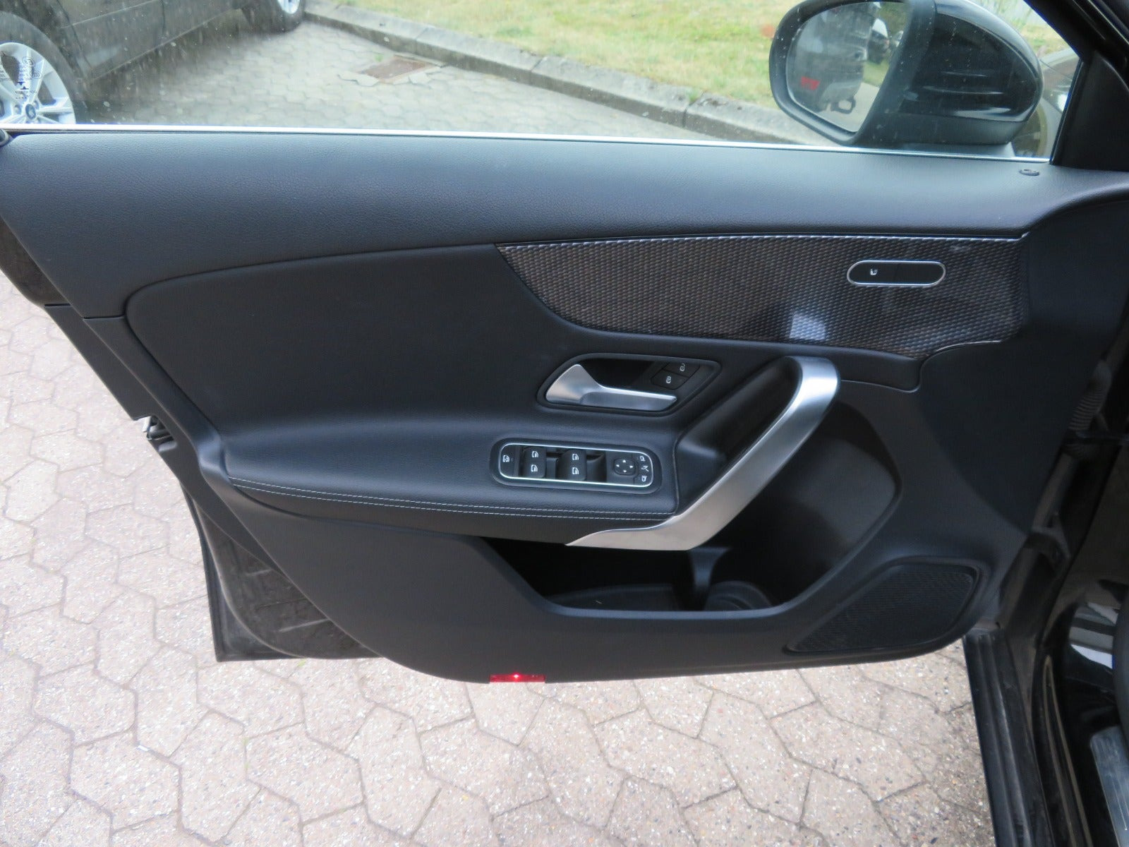 Sort Mercedes A200 fra 2018
