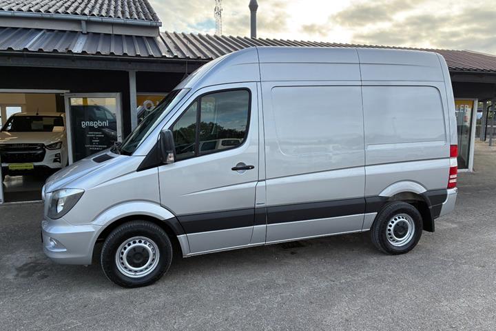 Sølv Mercedes Sprinter 319 fra 2017
