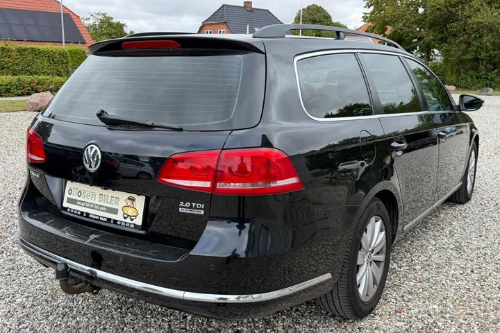 Sort VW Passat fra 2013