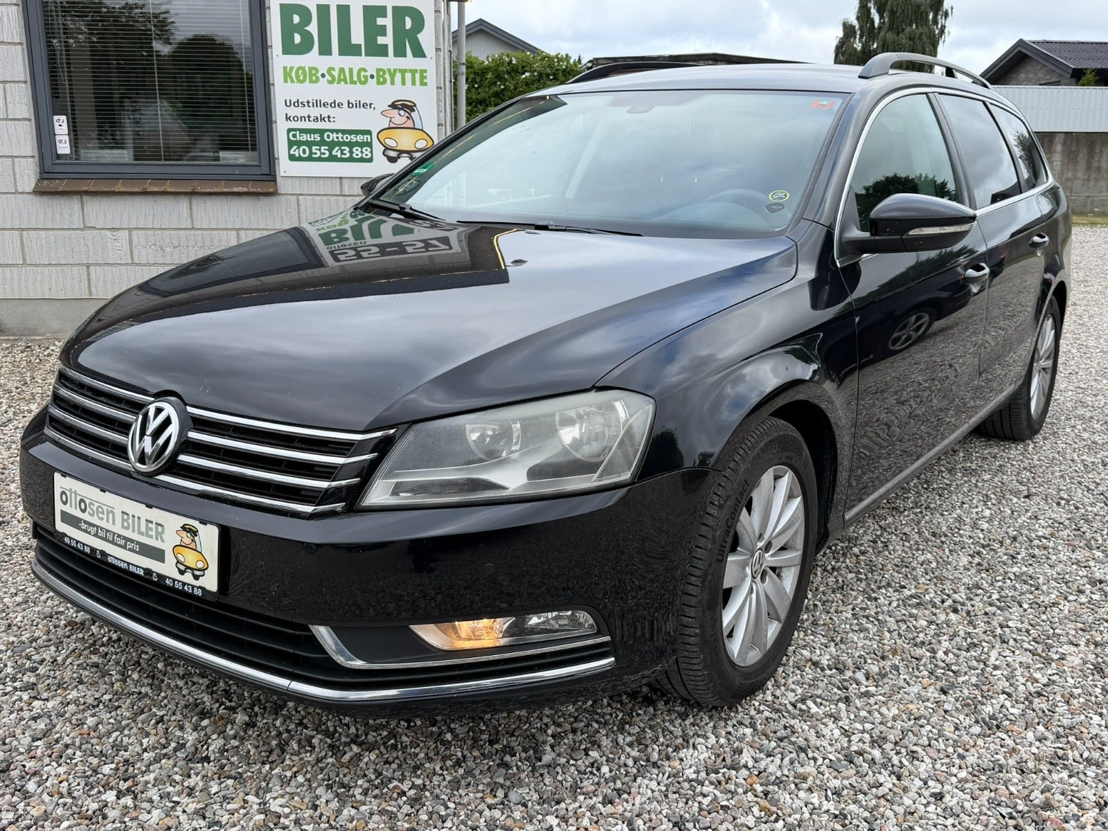 Sort VW Passat fra 2013