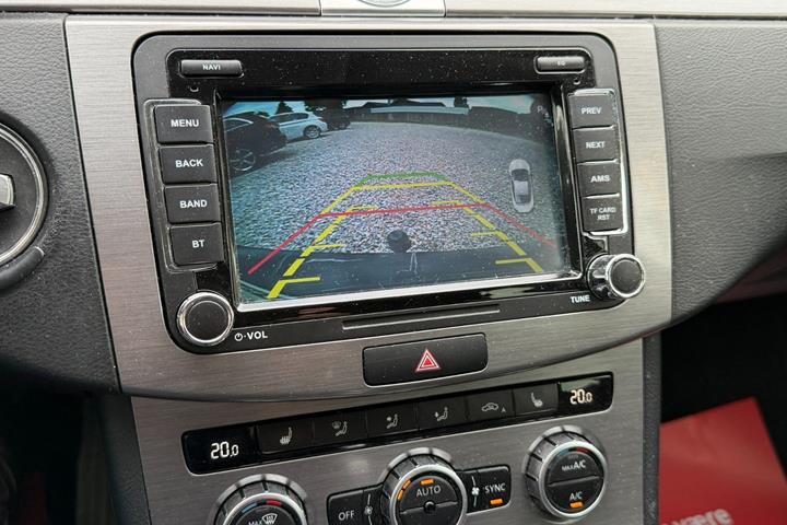 Sort VW Passat fra 2013