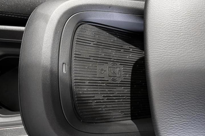 Sort Nissan Leaf fra 2026
