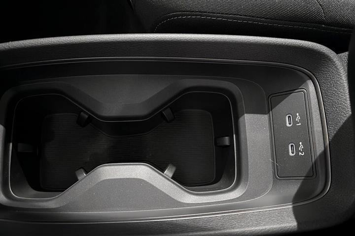 Sort Nissan Leaf fra 2026