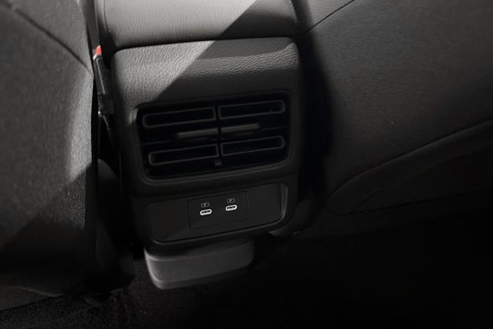 Sort Nissan Leaf fra 2026