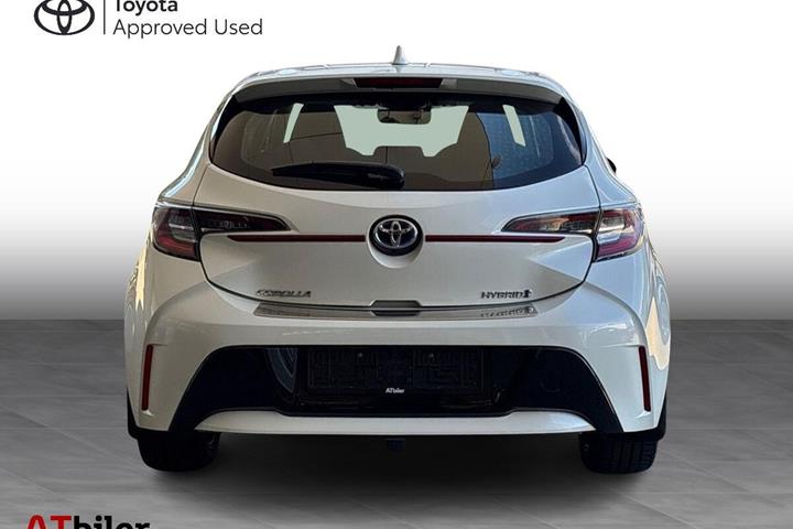 Hvid Toyota Corolla fra 2019