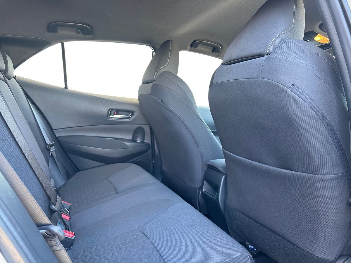 Hvid Toyota Corolla fra 2019