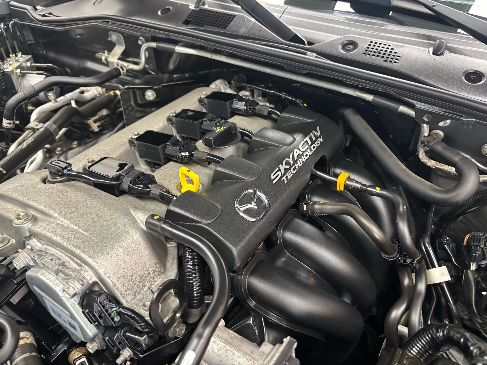 Grå Mazda MX-5 fra 2017