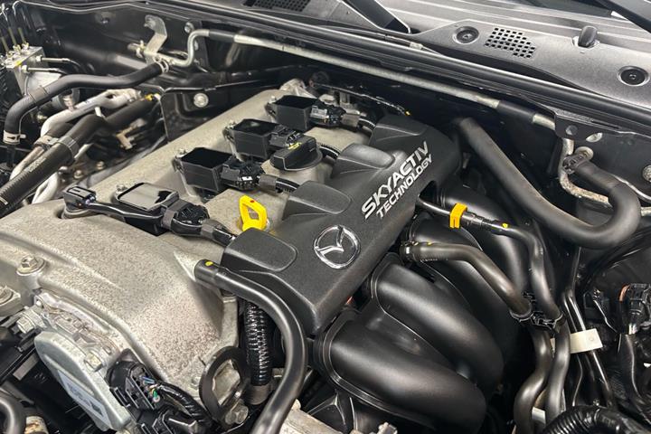Grå Mazda MX-5 fra 2017
