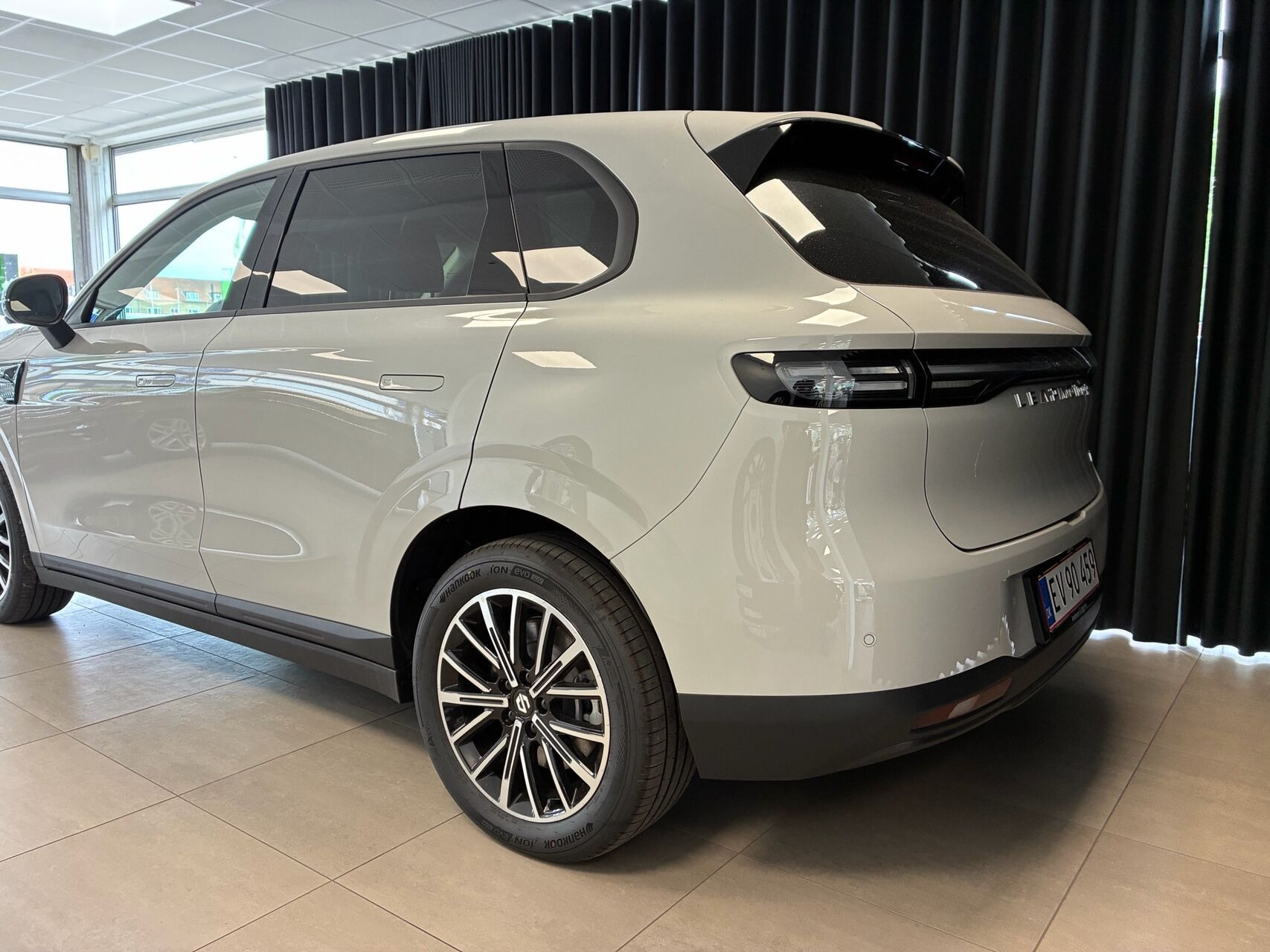 Grå Leapmotor B10 fra 2026