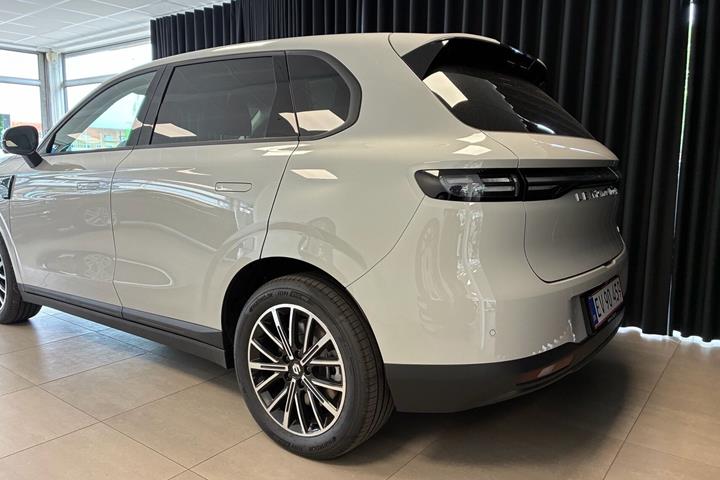 Grå Leapmotor B10 fra 2026
