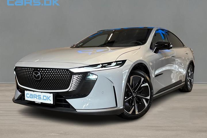 Grå Mazda 6e fra 2026 set udefra