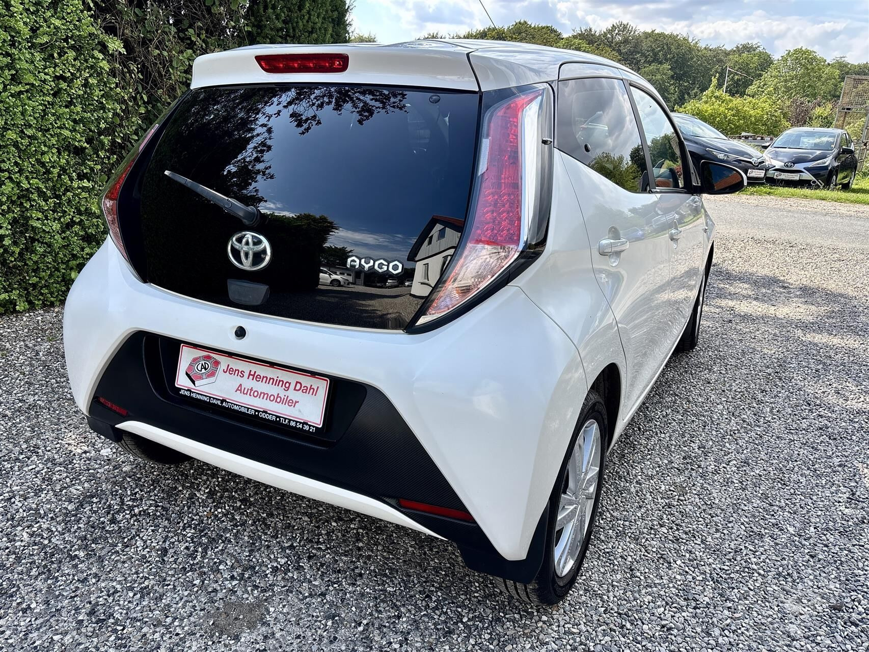 Hvid Toyota Aygo fra 2015