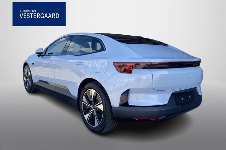 Hvid Polestar 4 fra 2026