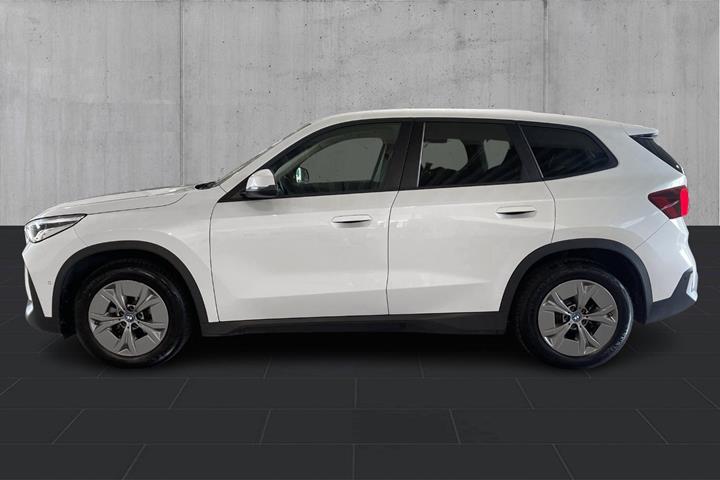 Hvid BMW iX1 fra 2024