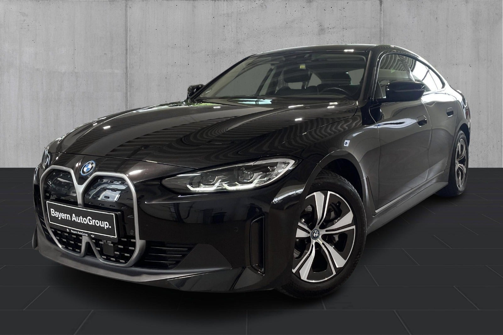 BMW i4 eDrive35