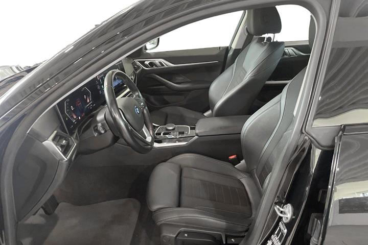 Sort BMW i4 fra 2023