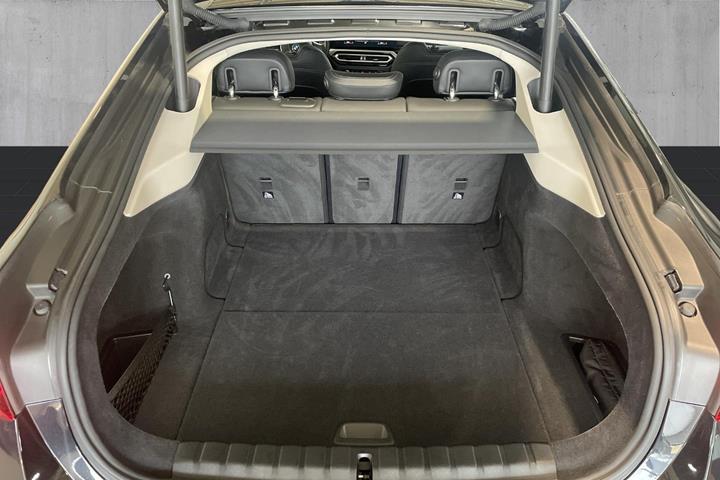 Sort BMW i4 fra 2023