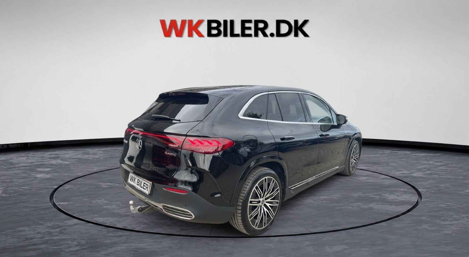 Sort Mercedes EQE350 SUV fra 2025