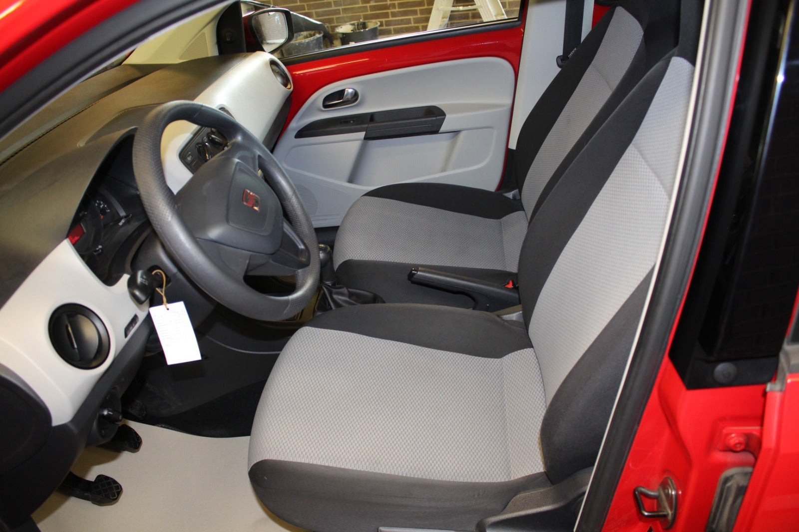 Rød Seat Mii fra 2013