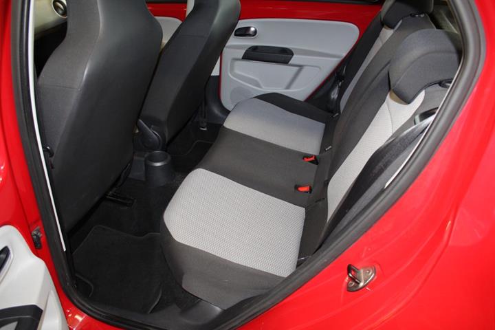 Rød Seat Mii fra 2013