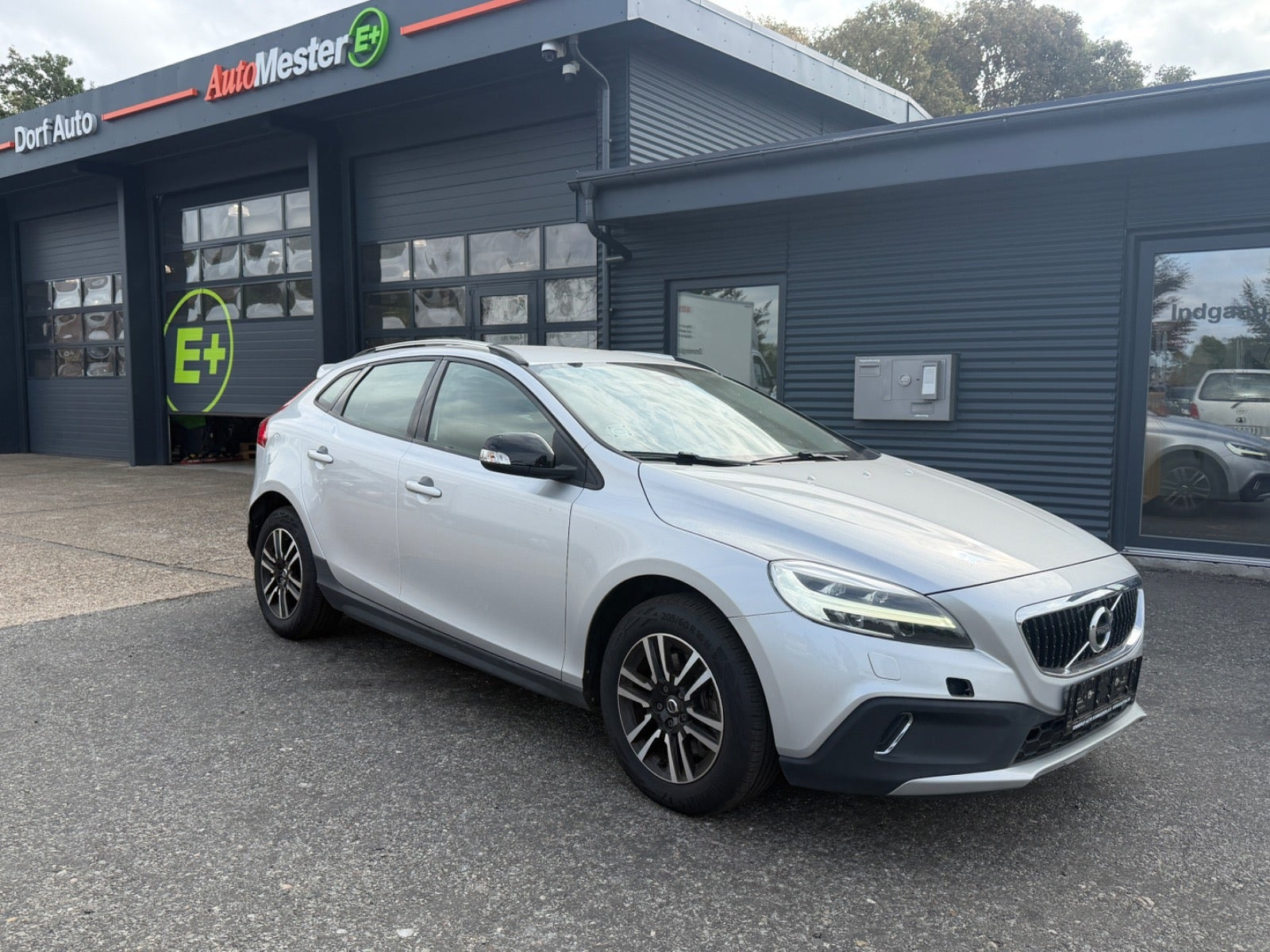 Volvo V40 CC 1,5 T3 152 aut.