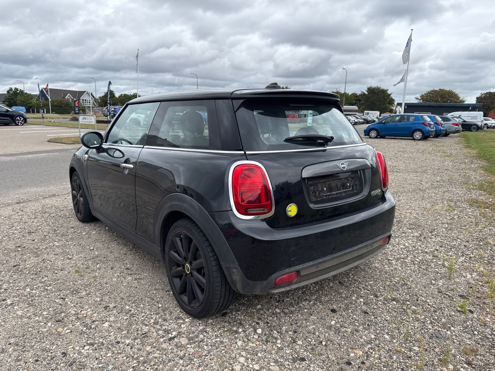 Sort Mini Cooper SE fra 2020