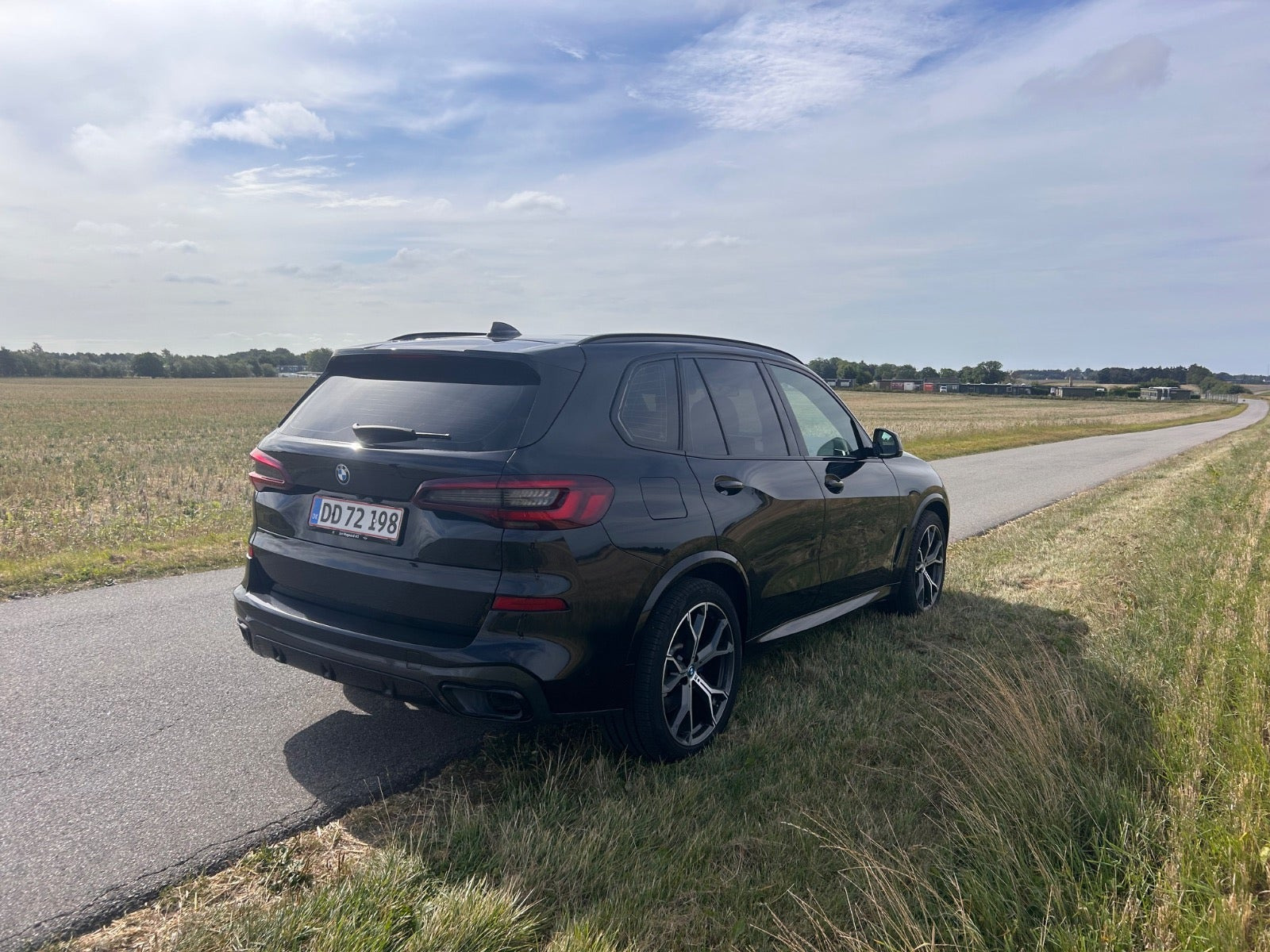 Sort BMW X5 fra 2022