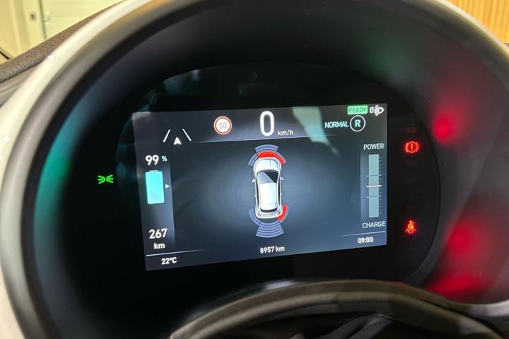 Hvid Fiat 500e fra 2023