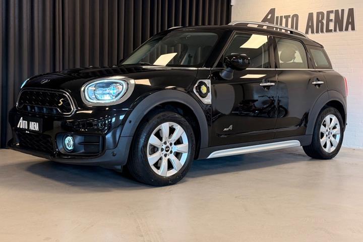 Sort Mini Countryman Cooper SE fra 2020