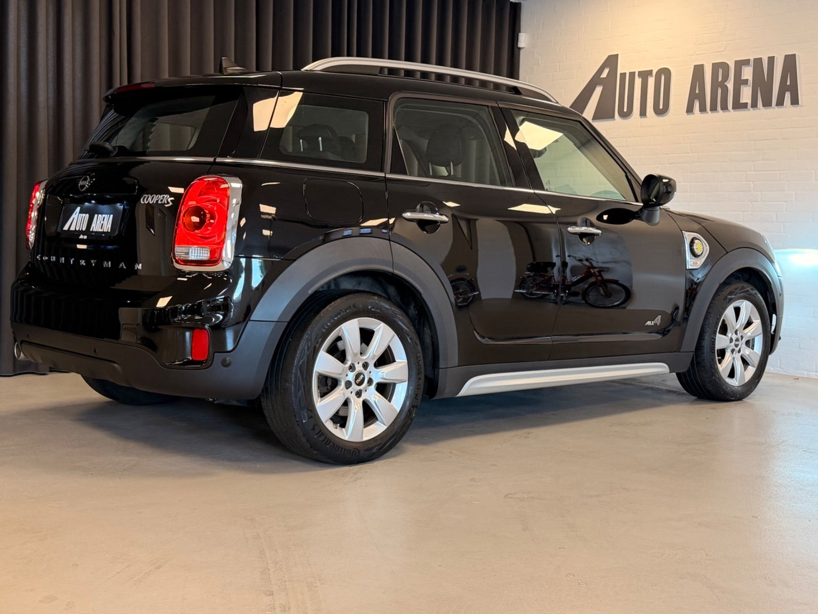 Sort Mini Countryman Cooper SE fra 2020