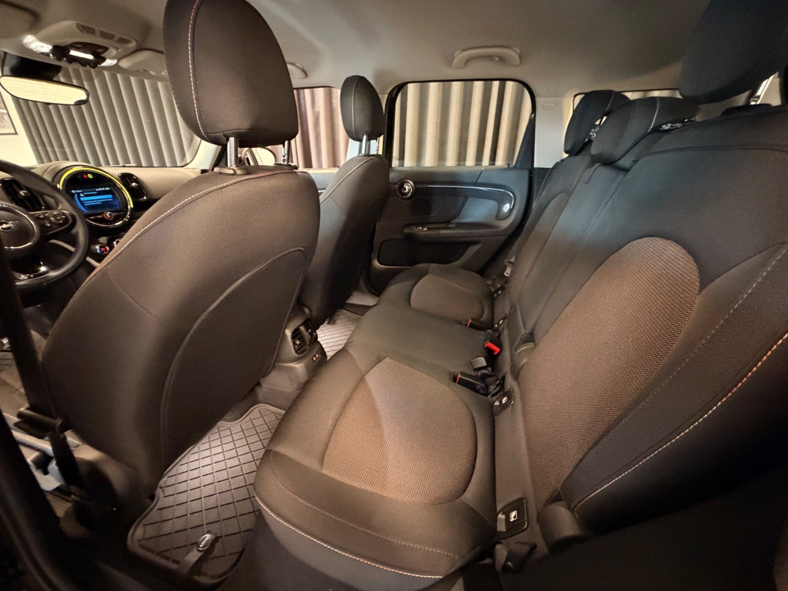 Sort Mini Countryman Cooper SE fra 2020