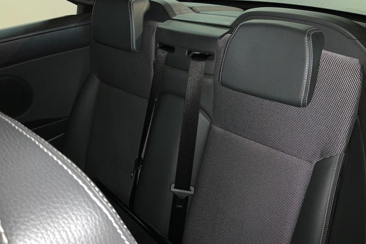 Sort Opel Astra fra 2009