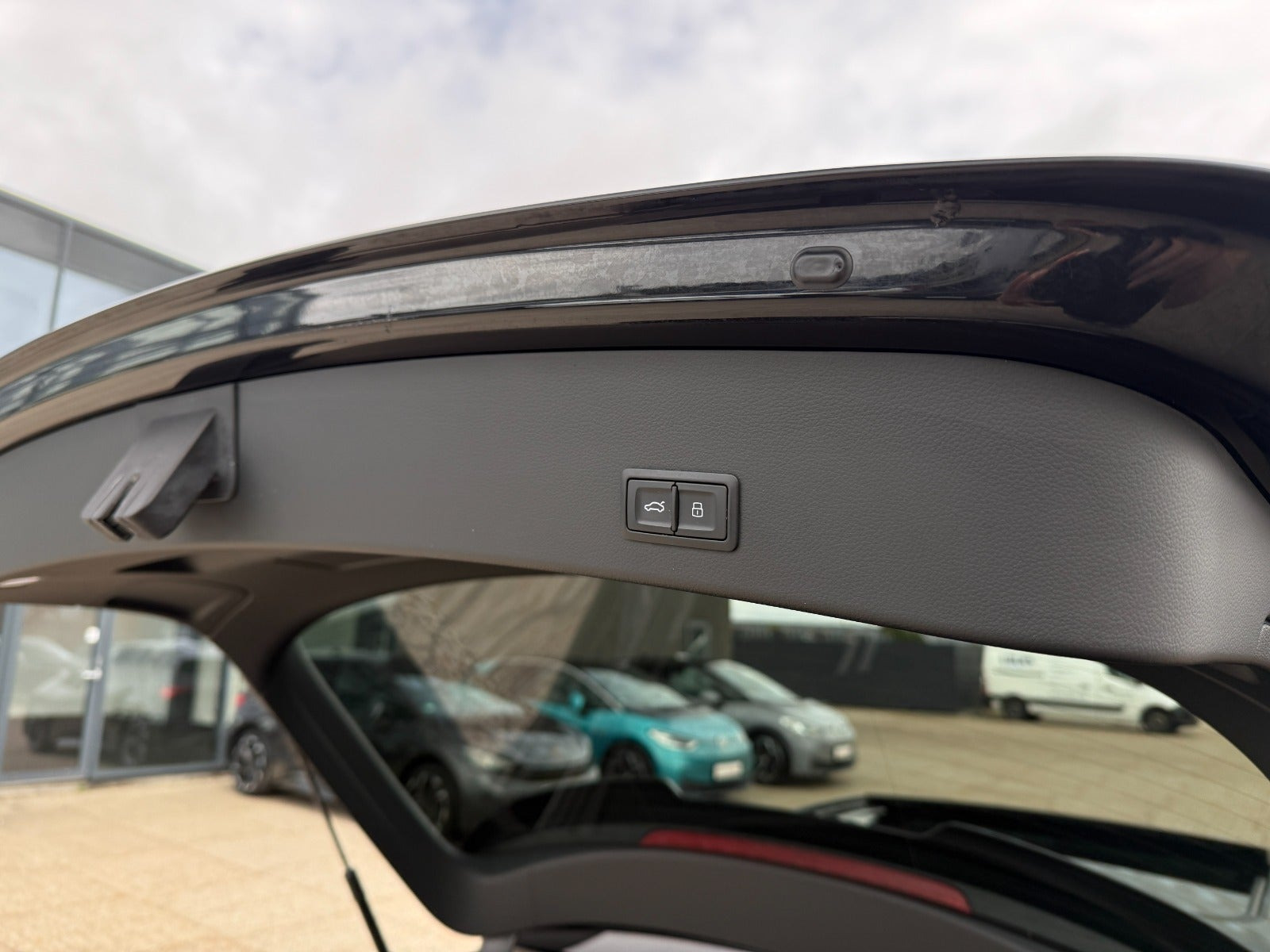 Sort Audi S6 fra 2017